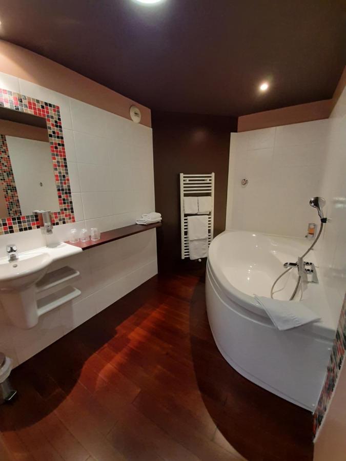 La Corniche Hotel 3*